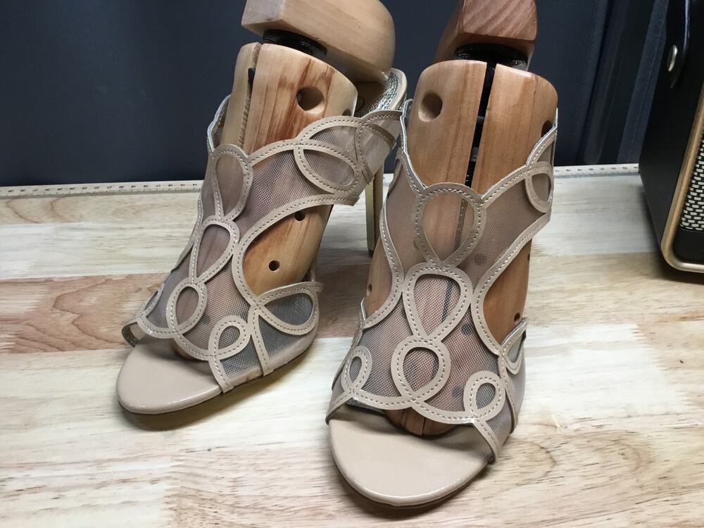 Adrianna Papell High Heel Sandals Women's 9 Beige Leather Mesh Slip-On Open Toe